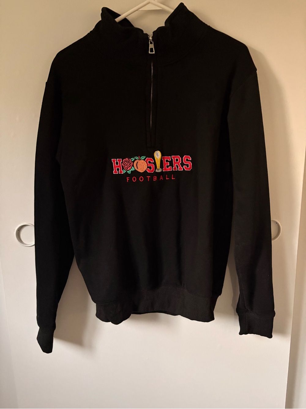 Unisex size small national champions Indiana Hoosier quarter zip up